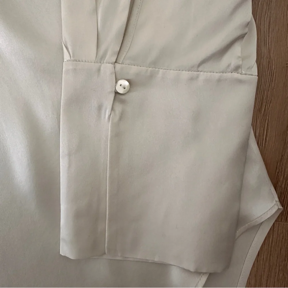 New With Tags 100% Silk Blouse/Shirt sz L - Champagne - Picture 6 of 15